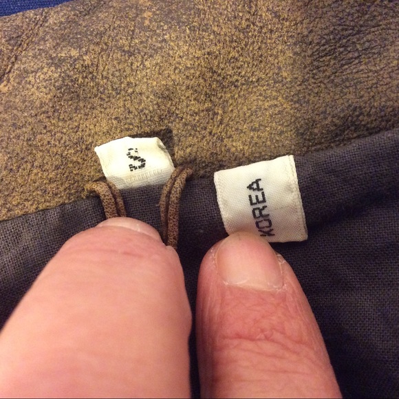 Vintage Distressed Womens Leather Jacket - Picture 7 of 12